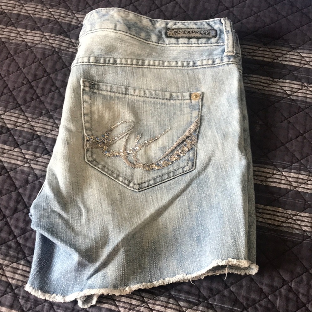 Espress Jean shorts.